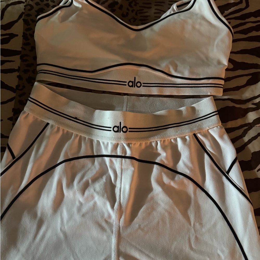 ALO Yoga White and Black Leggings Set